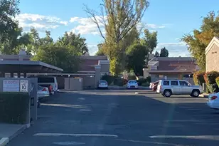 1976 N Lemon Tree Ln, Chandler, AZ 85224 - Photo 4