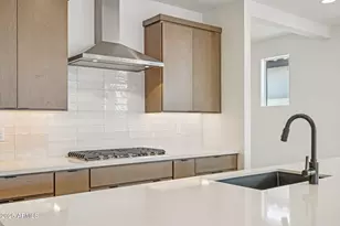 7957 W Griswold Rd, Peoria, AZ 85345 - Photo 16