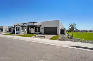 7957 W Griswold Rd, Peoria, AZ 85345 - Photo 4