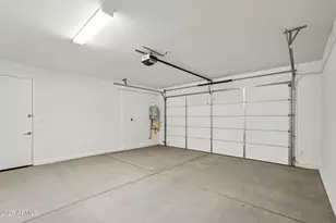 7957 W Griswold Rd, Peoria, AZ 85345 - Photo 38