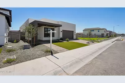 7957 W Griswold Road, Peoria, AZ 85345 - Photo 2