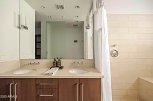 4745 N Scottsdale Rd, Scottsdale, AZ 85251 - Photo 18