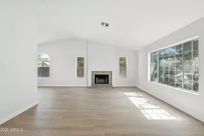 12751 N 85th Drive, Peoria, AZ 85381 - Photo 6