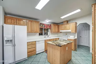 9005 E Cactus Lane S, Sun Lakes, AZ 85248 - Photo 8