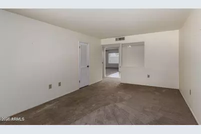 15462 N Lakeforest Drive, Sun City, AZ 85351 - Photo 6