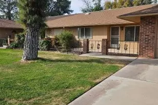 15462 N Lakeforest Dr, Sun City, AZ 85351 - Photo 2