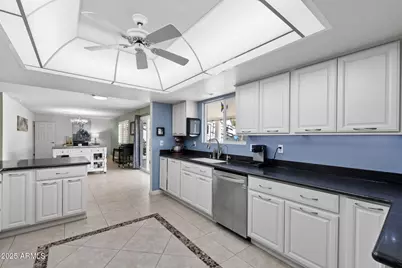 9430 W Mariposa Grande Lane, Peoria, AZ 85383 - Photo 4