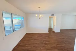 5402 W Country Gables Dr, Glendale, AZ 85306 - Photo 10