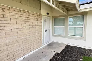 5402 W Country Gables Dr, Glendale, AZ 85306 - Photo 4