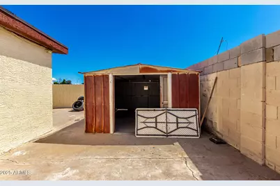 4501 W Mission Lane, Glendale, AZ 85302 - Photo 28