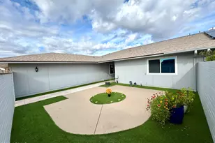 10520 W Campana Dr, Sun City, AZ 85351 - Photo 4