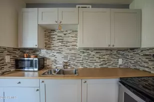 2551 W Rose Ln, Phoenix, AZ 85017 - Photo 8