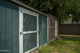 721 N 25th St, Mesa, AZ 85213 - Photo 14