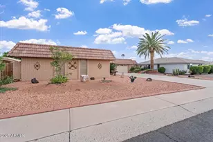 9429 W Rolling Hills Dr, Sun City, AZ 85351 - Photo 2
