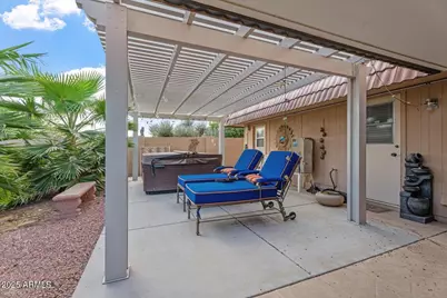 9429 W Rolling Hills Drive, Sun City, AZ 85351 - Photo 8
