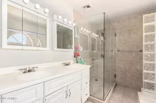 4601 W Golden Ln, Glendale, AZ 85302 - Photo 18