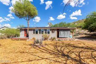 33541 S Mountain View Rd, Black Canyon City, AZ 85324 - Photo 1