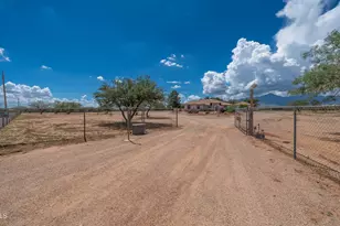 8910 S Rio Santiago, Hereford, AZ 85615 - Photo 10