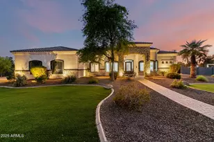 348 S Park Grove Ln, Gilbert, AZ 85296 - Photo 1