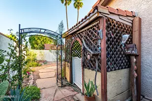 1975 E Sunburst Ln, Tempe, AZ 85284 - Photo 40