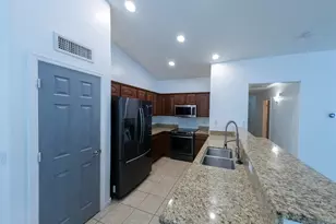 2064 N Wildflower Ln, Casa Grande, AZ 85122 - Photo 8