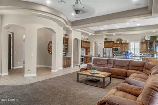 810 W Hidden Vly Dr, Phoenix, AZ 85086 - Photo 16