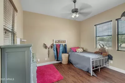 810 W Hidden Valley Drive, Phoenix, AZ 85086 - Photo 22