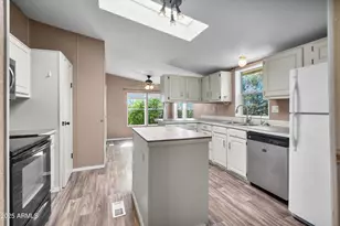 7690 S Circle S Dr, Hereford, AZ 85615 - Photo 6