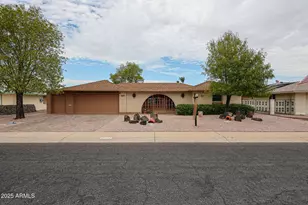 10722 W Tropicana Cir, Sun City, AZ 85351 - Photo 1