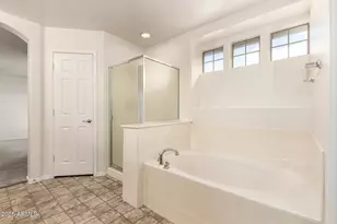 10385 W Robin Ln, Peoria, AZ 85383 - Photo 24