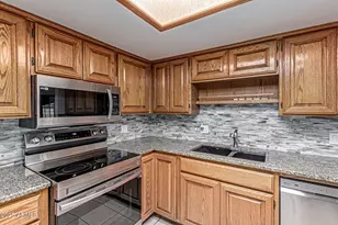 4102 W Acoma Dr, Phoenix, AZ 85053 - Photo 16