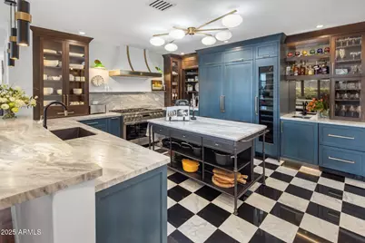 2211 E Camelback Road #902, Phoenix, AZ 85016 - Photo 12