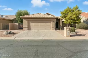 10622 E Nacoma Dr, Sun Lakes, AZ 85248 - Photo 6