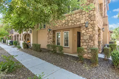 2450 E Roma Avenue #8, Phoenix, AZ 85016 - Photo 1