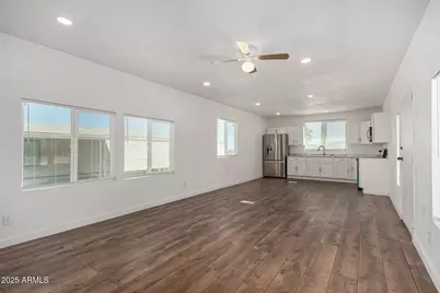 12814 N 19th Place #19, Phoenix, AZ 85022 - Photo 10