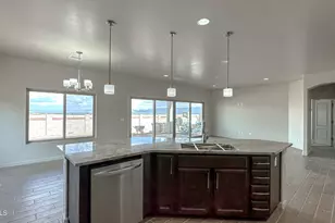 6879 E Vaquero Circle, Hereford, AZ 85615 - Photo 6