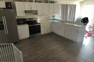 6901 W Monterey Way, Phoenix, AZ 85033 - Photo 4