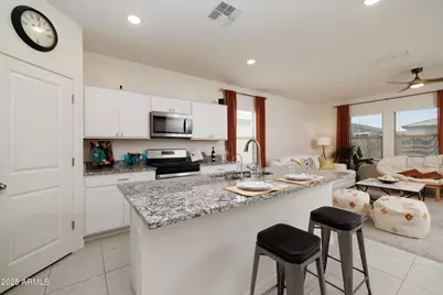 10221 S 57th Drive, Laveen, AZ 85339 - Photo 8