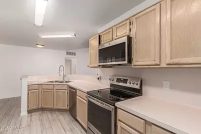 1426 E Redfield Road, Gilbert, AZ 85234 - Photo 8