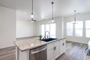 11000 W Cove Dr, Arizona City, AZ 85123 - Photo 8