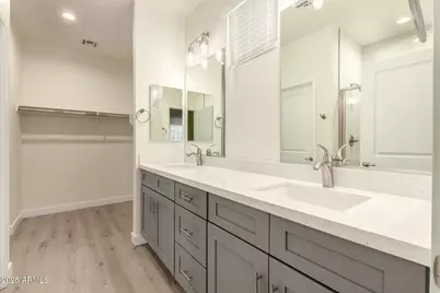 129 W Latona Road, Phoenix, AZ 85041 - Photo 14