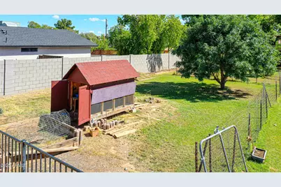 7025 W Country Gables Drive, Peoria, AZ 85381 - Photo 58