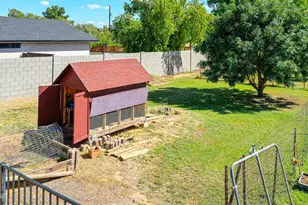 7025 W Country Gables Dr, Peoria, AZ 85381 - Photo 58