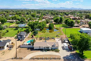 7025 W Country Gables Dr, Peoria, AZ 85381 - Photo 62