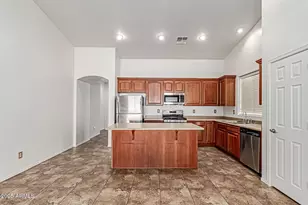 7341 N 72nd Ave, Glendale, AZ 85303 - Photo 12