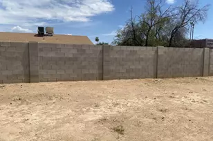 11615 N 39th Dr, Phoenix, AZ 85029 - Photo 6