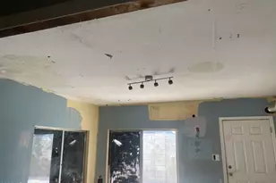 11615 N 39th Dr, Phoenix, AZ 85029 - Photo 14