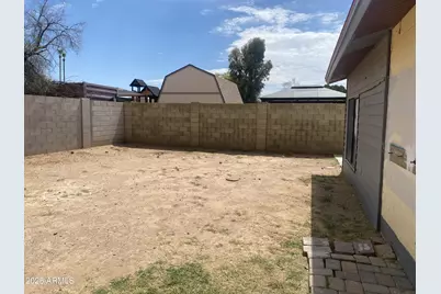 11615 N 39th Drive, Phoenix, AZ 85029 - Photo 4