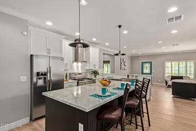 1002 E Medlock Drive, Phoenix, AZ 85014 - Photo 10