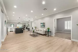 1002 E Medlock Dr, Phoenix, AZ 85014 - Photo 22